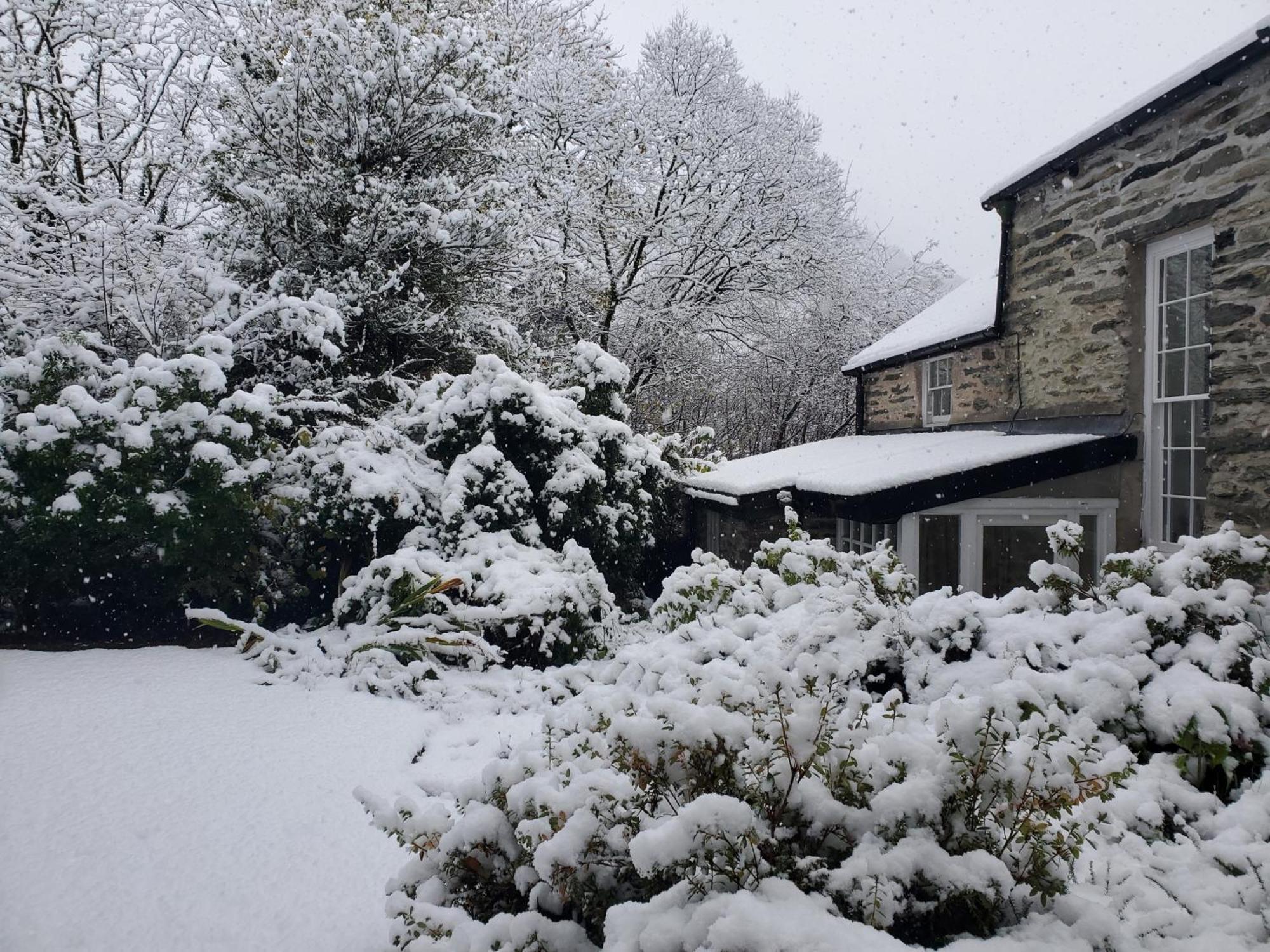 Ty Capel Isa Villa Blaenau Ffestiniog Buitenkant foto
