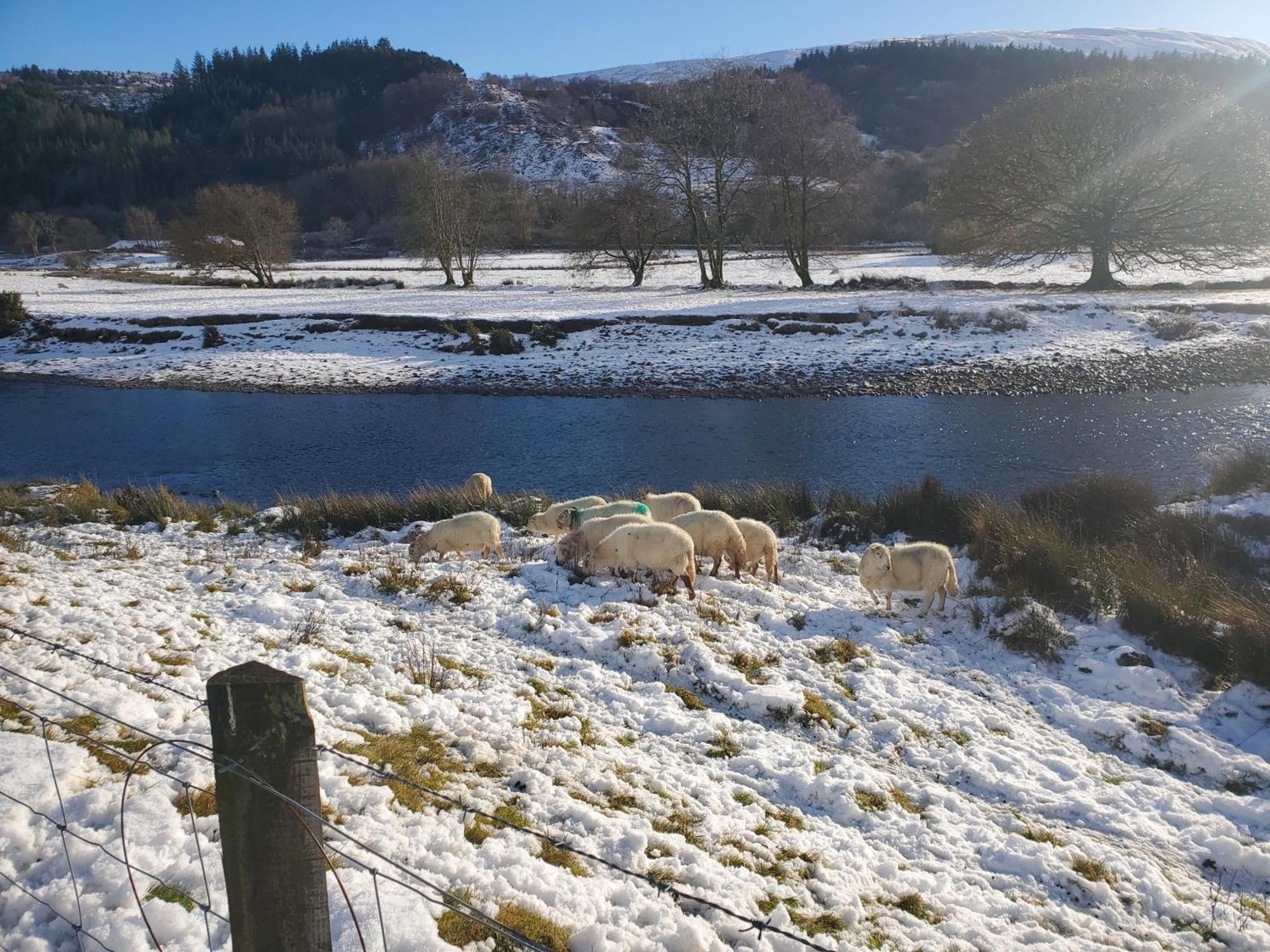 Ty Capel Isa Villa Blaenau Ffestiniog Buitenkant foto